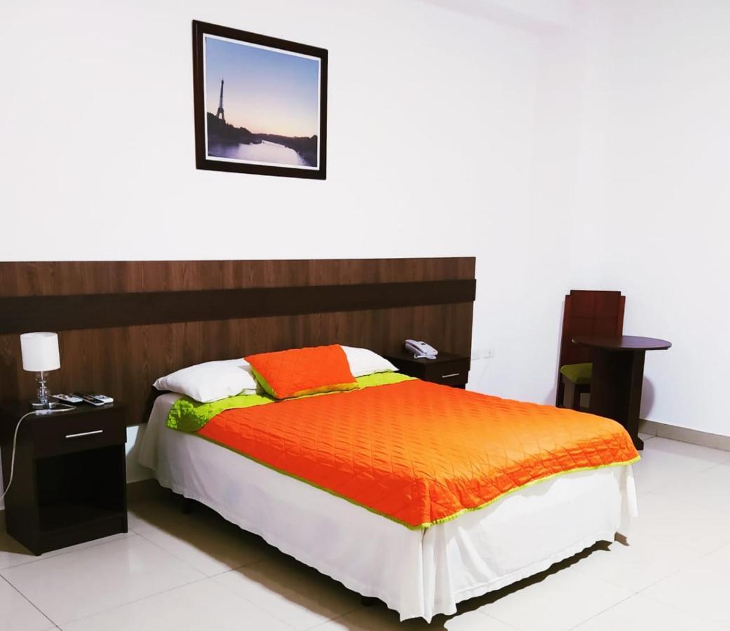 Manta Airport Hotel 外观 照片